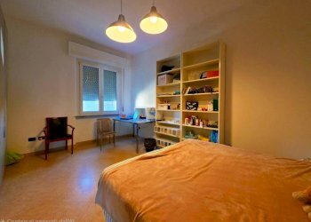 Camera da letto - Trilocale strada Gedeone Ferrarini, Parma - foto 9