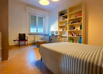 Camera da letto - Trilocale strada Gedeone Ferrarini, Parma - foto 17
