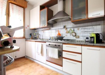 Three-room apartment Via Canale, Casalgrande - photo 5