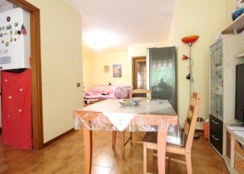 Three-room apartment Via Canale, Casalgrande - photo 7