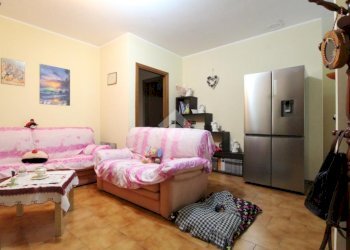 Three-room apartment Via Canale, Casalgrande - photo 9