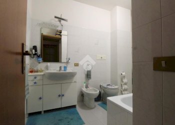 Three-room apartment Via Canale, Casalgrande - photo 13