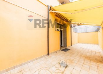 Terrazza - Three-room apartment Via Eraclito
19, Albano Laziale - photo 7