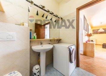 Bagno - Three-room apartment Via Eraclito
19, Albano Laziale - photo 12