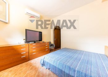 Camera / camera da letto - Three-room apartment Via Eraclito
19, Albano Laziale - photo 15