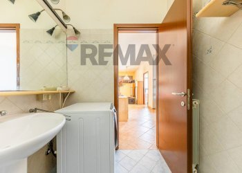 Bagno - Three-room apartment Via Eraclito
19, Albano Laziale - photo 17