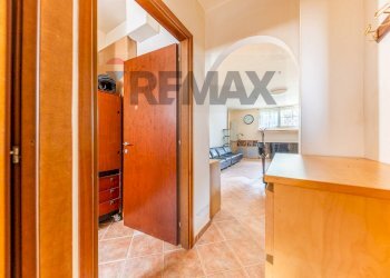 Hall / corridoio - Three-room apartment Via Eraclito
19, Albano Laziale - photo 24
