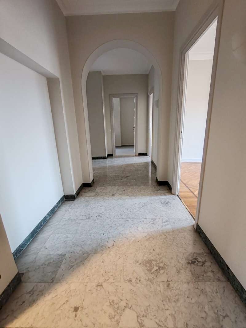 Ingresso - Quadrilocale via VOLTA, 9, Torino (zona Centro) - foto 2
