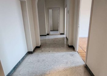 Ingresso - Quadrilocale via VOLTA, 9, Torino (zona Centro) - foto 2