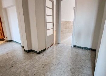 Corridoio - Quadrilocale via VOLTA, 9, Torino (zona Centro) - foto 4