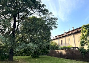 Facciata - Quadrilocale via Punta, Bologna (zona Borgo Panigale) - foto 2