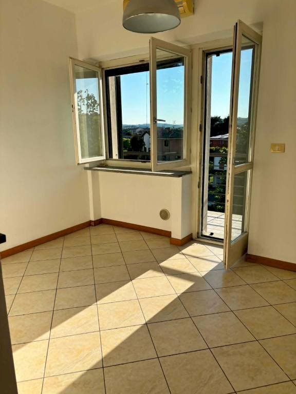 Salone - Three-room apartment strada San Pietro, Nizza Monferrato - photo 3