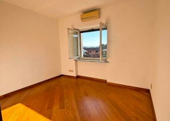Camera da letto - Trilocale strada San Pietro, Nizza Monferrato - foto 6
