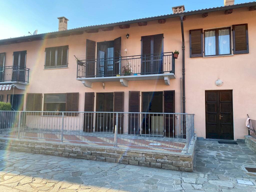 Facciata - Four-room apartment via Ruatti, Caramagna Piemonte - photo 1