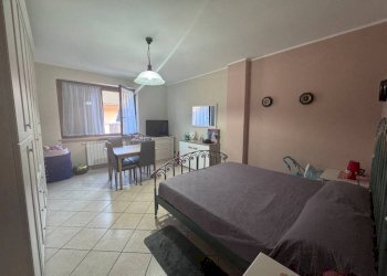 Camera da letto - Four-room apartment via Ruatti, Caramagna Piemonte - photo 15