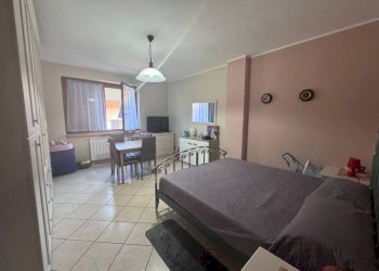 Camera da letto - Four-room apartment via Ruatti, Caramagna Piemonte - photo 26