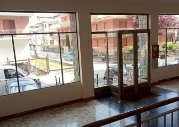 ingresso condominiale - Two-room apartment via Don Pogolotto, 58, Giaveno - photo 4
