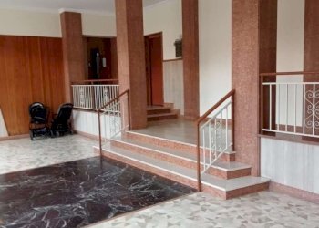 ingresso condominiale - Two-room apartment via Don Pogolotto, 58, Giaveno - photo 5