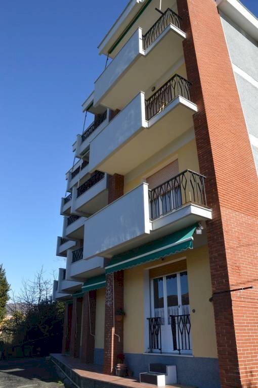 Facciata - Bilocale all'asta via Luigi Bailo, 29, Genova (zona Molassana) - foto 3