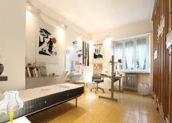Camera da letto - Four-room apartment via Ignazio Vian, 3, Torino (neighborhood Lingotto) - photo 19