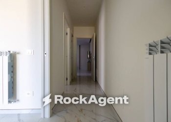 Corridoio - Trilocale via Gioacchino da Fiore, 59, Catanzaro - foto 15