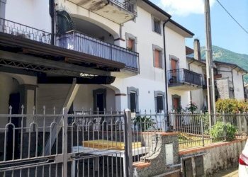 Facciata - Trilocale via Pozzo Donato, 29, Trecchina - foto 4