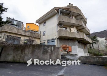 Facciata - Trilocale via Corace 1, Gimigliano - foto 33