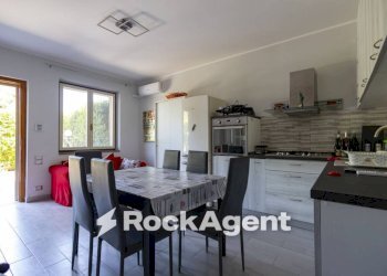 Cucina - Three-room apartment via Giosuè Carducci, 51, Montepaone - photo 10