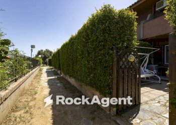 Cortile interno - Three-room apartment via Giosuè Carducci, 51, Montepaone - photo 35
