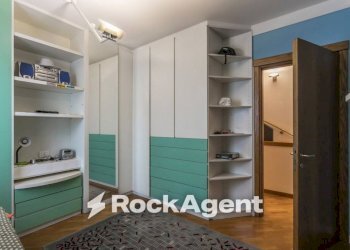 Camera da letto - Four-room apartment via della Vittoria, 8, Bonate Sopra - photo 24