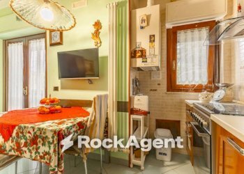 Cucina - Trilocale via dell'Annunciazione, 4, Gravina in Puglia - foto 14