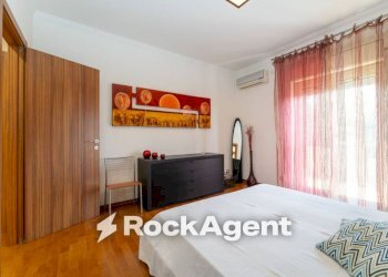 Camera da letto - Quadrilocale via Duca degli Abruzzi, 83, San Giovanni la Punta - foto 15