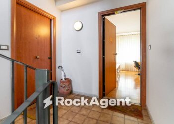 Interno palazzo - Quadrilocale via Duca degli Abruzzi, 83, San Giovanni la Punta - foto 31
