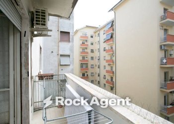 Balcone - Bilocale via Calpurnio Fiamma, 130, Roma - foto 10