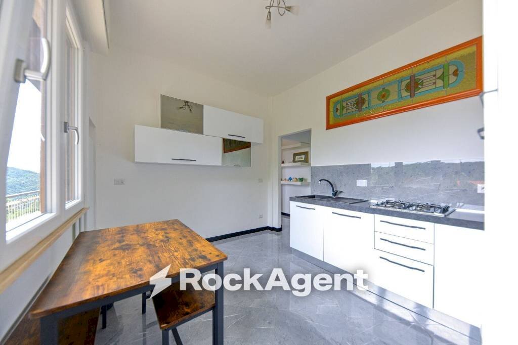Cucina - Three-room apartment via del Poggio, 10, Varazze - photo 2