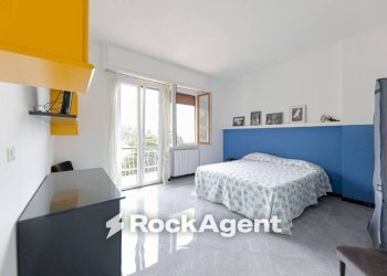 Camera da letto - Three-room apartment via del Poggio, 10, Varazze - photo 13