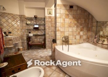 Bagno - Stable - Palace via Vincenzo D'Amato, 70, Catanzaro - photo 21