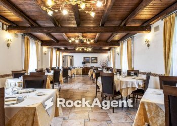 Interno non residenziale - Hotel via Frazione Mezzano, 117, Sannazzaro de' Burgondi - foto 22