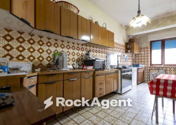 Cucina - Three-room apartment via Candela, 12, Catanzaro - photo 18
