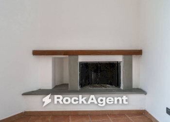 Interno palazzo - Two-room apartment Frazione Camolino, Montesegale - photo 11