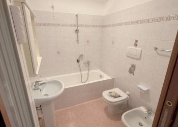 Bagno - Appartamento via Filippo Corridoni, Bergamo (zona Redona) - foto 10