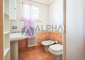Bagno - Three-room apartment via Olmadella, 1213, Longiano - photo 6