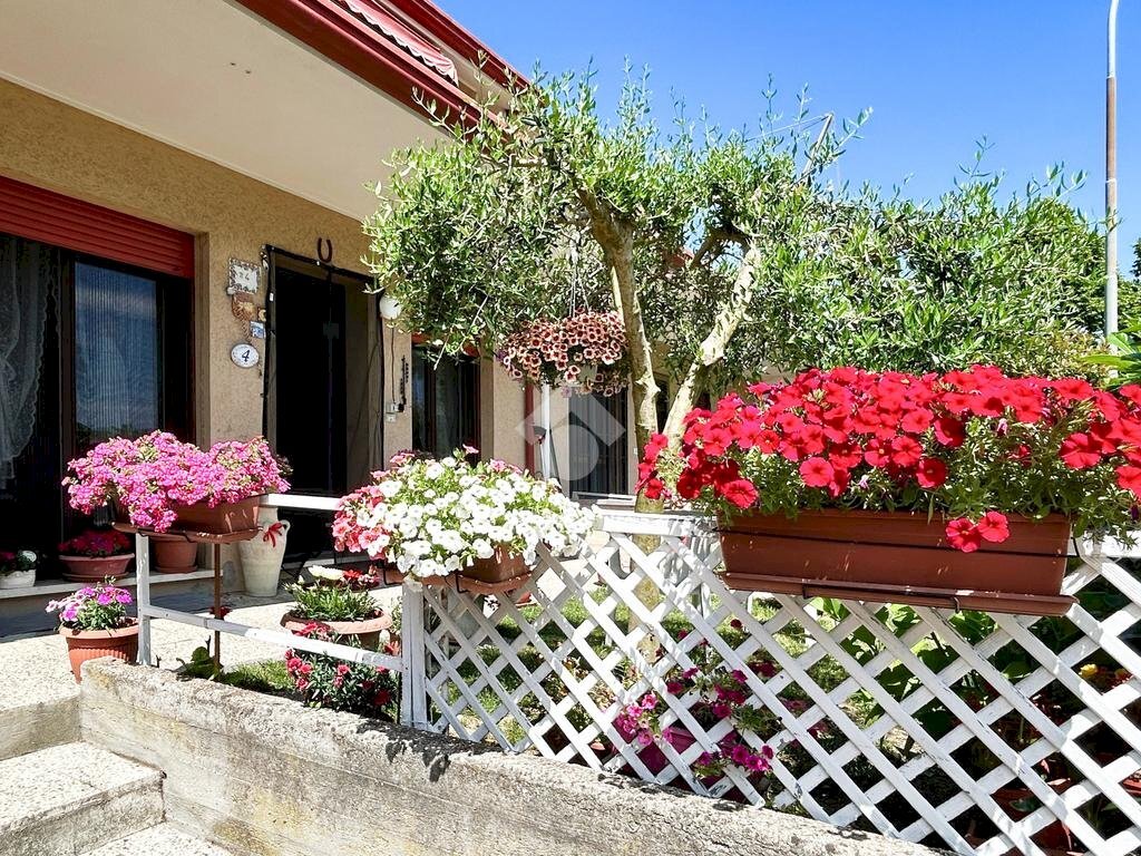 Terraced Villa Via F. del Cossa, Argenta - photo 1