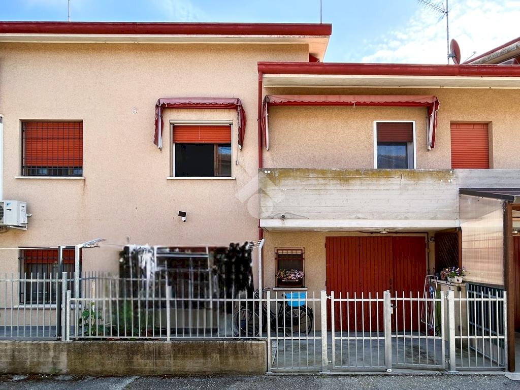 Terraced Villa Via F. del Cossa, Argenta - photo 2