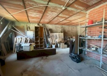 Rustic Via Paesana, Barge - photo 12