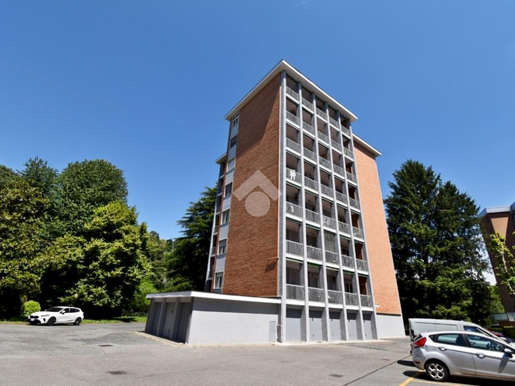 Appartamento Via Lorenzo Garda, Ivrea - foto 1