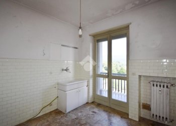 Apartment Via Lorenzo Garda, Ivrea - photo 8