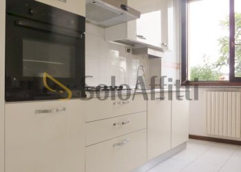 Cucina - Two-room apartment Piazza Enzo Tarantelli, Pogliano Milanese - photo 1