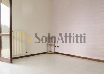 Soggiorno - Two-room apartment Piazza Enzo Tarantelli, Pogliano Milanese - photo 6