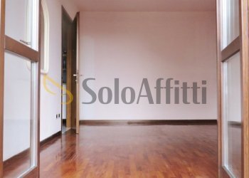 Camera - Two-room apartment Piazza Enzo Tarantelli, Pogliano Milanese - photo 9